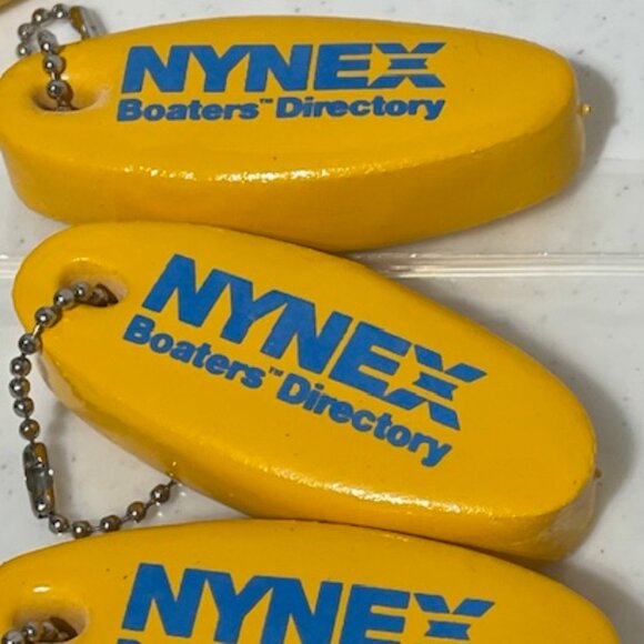 VTG 80's NYNEX Boaters' Directory Vinyl Coated Floating Keychains 10 PIECES - Picture 8 of 11